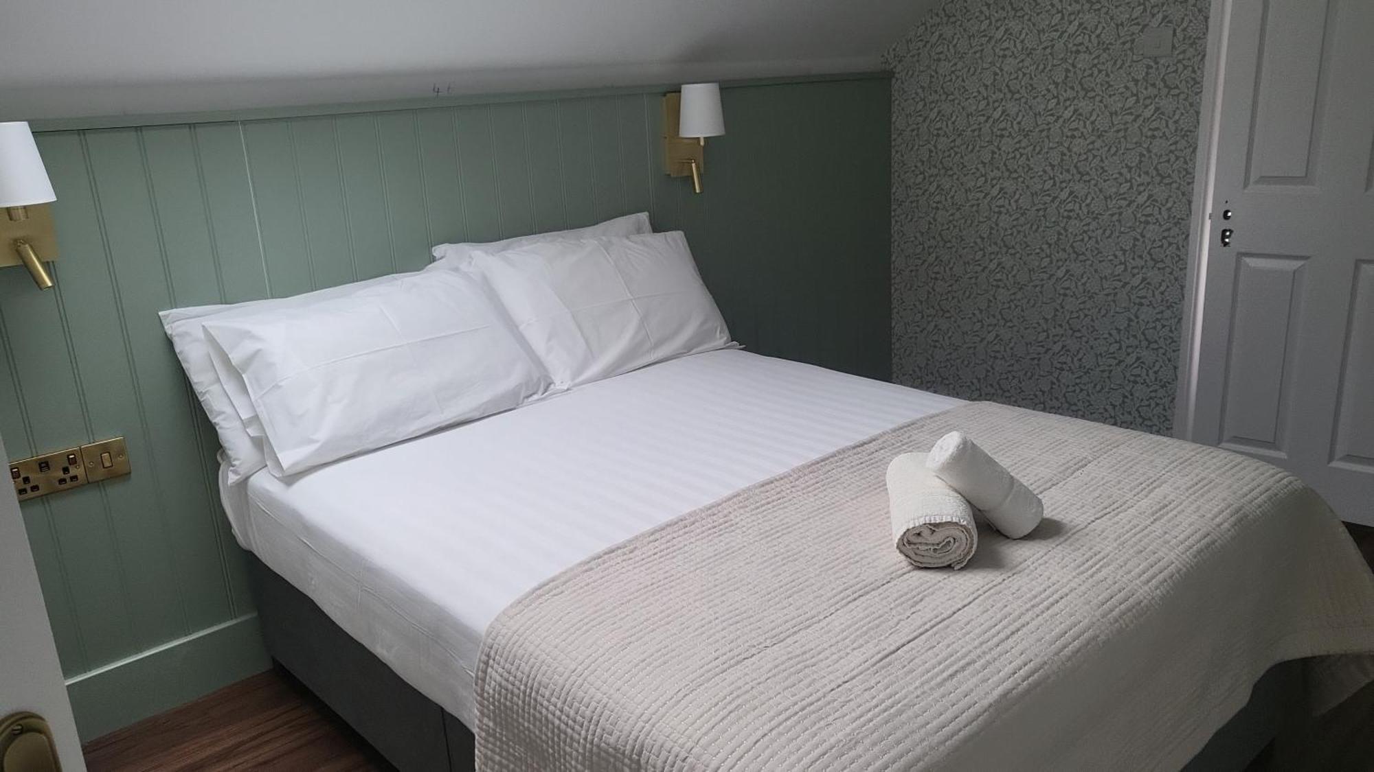 Urban Nest Townhouse Bed & Breakfast Galway Dış mekan fotoğraf