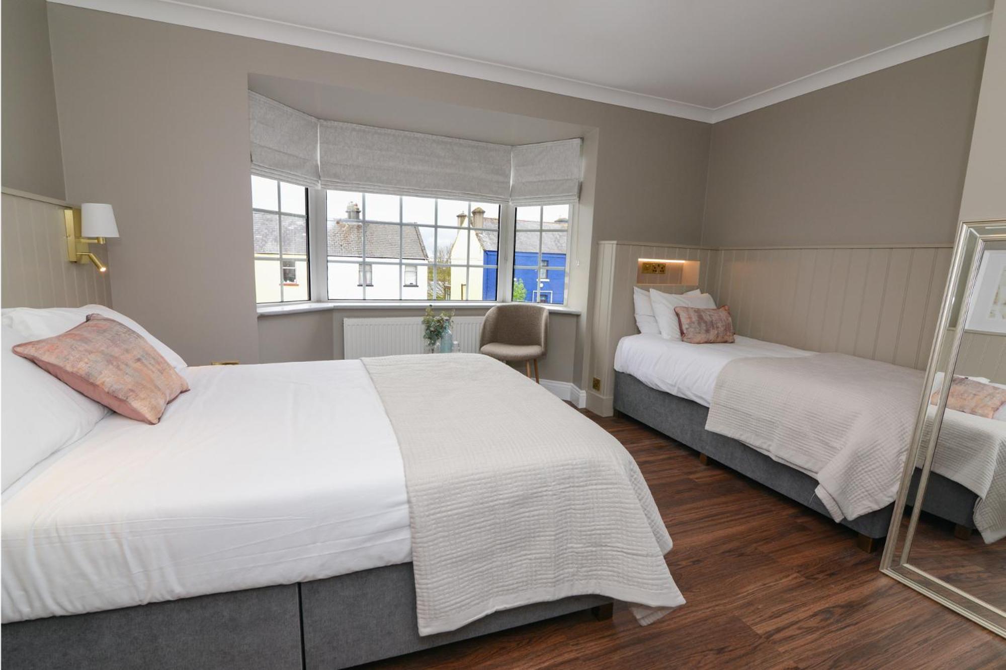 Urban Nest Townhouse Bed & Breakfast Galway Dış mekan fotoğraf