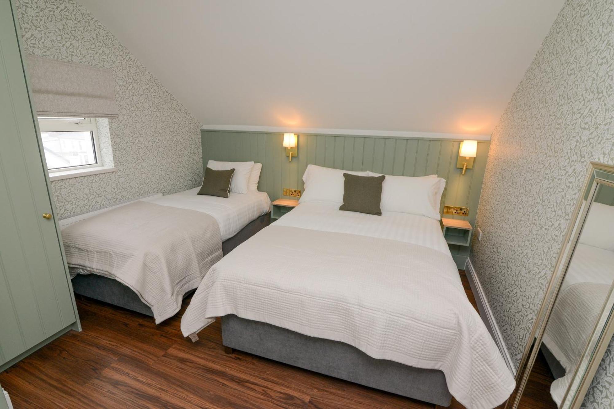 Urban Nest Townhouse Bed & Breakfast Galway Dış mekan fotoğraf
